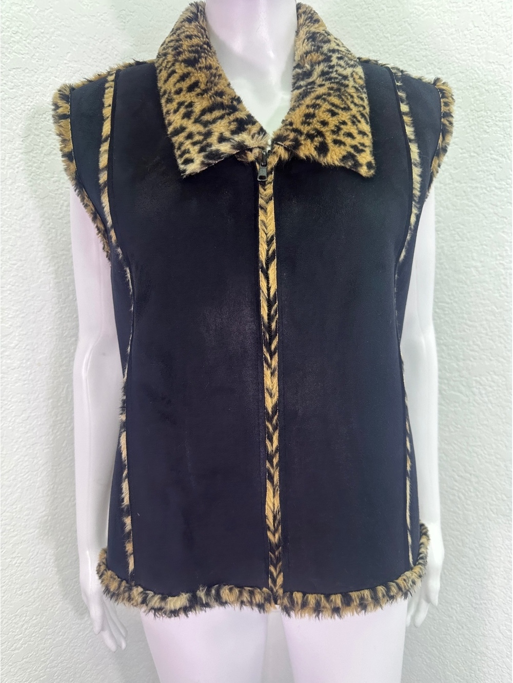 Women’s Sz M Saddle Ridge Black Faux Suede Animal Print Shearling Vest Cowgirl